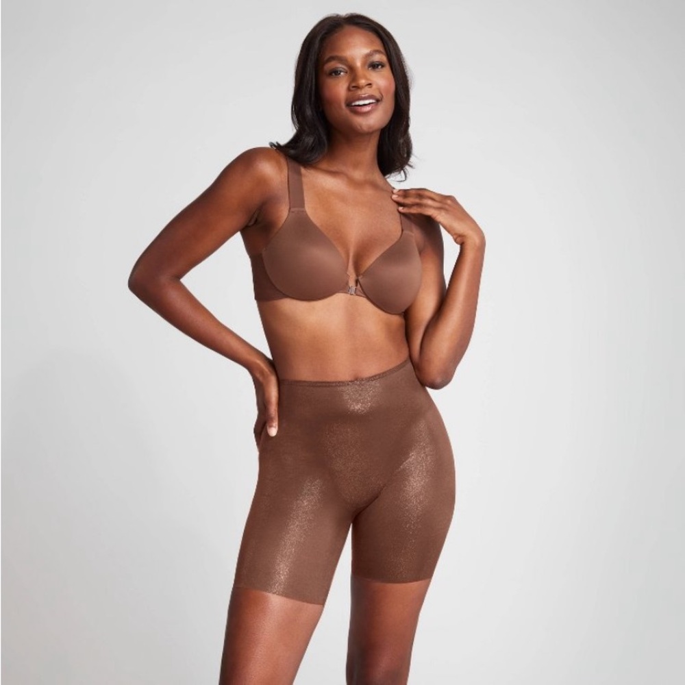 ASSETS by SPANX Sheer
Smoothers Foiled Mid-Thigh Shapewear -
Chocolate Glow NWT